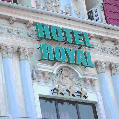 Hotel Royal Craiova Exteriör bild